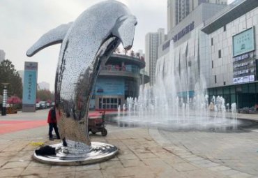 不銹鋼海豚雕塑-城市廣場創(chuàng)意海豚景觀動物雕塑