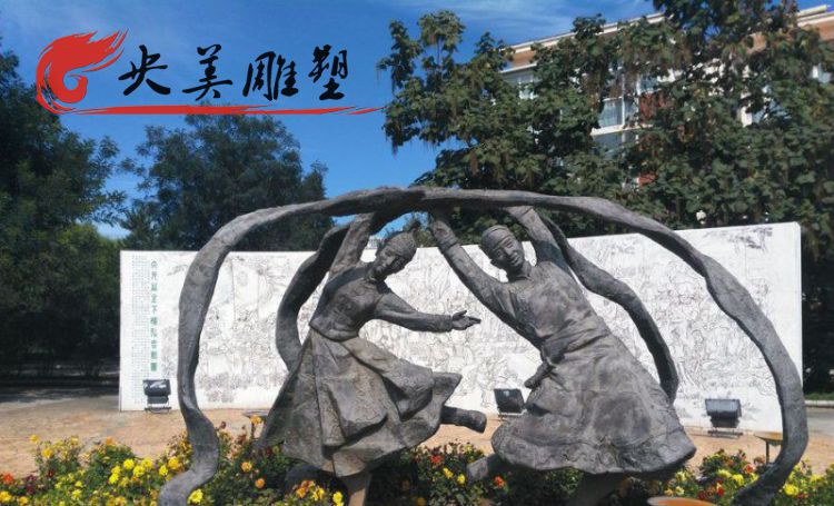 廣場(chǎng)玻璃鋼民族跳舞人物雕塑圖片