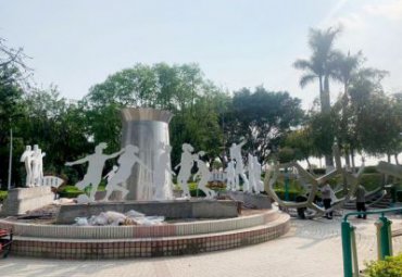 公園不銹鋼運(yùn)動(dòng)抽象剪影人物雕塑