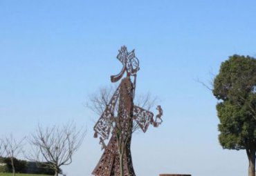 公園園林戶外擺放不銹鋼鏤空皮影戲人物雕塑